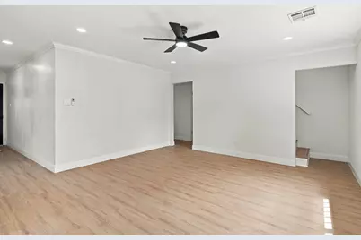 3931 Tiffany Drive, Houston, TX 77045 - Photo 11
