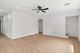 3931 Tiffany Dr, Houston, TX 77045 - Photo 11