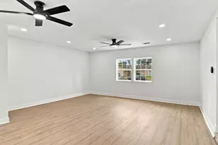 3931 Tiffany Dr, Houston, TX 77045 - Photo 5