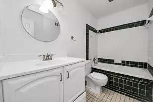 17331 Red Oak Dr, Houston, TX 77090 - Photo 9