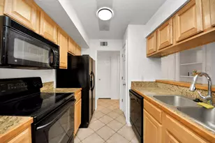 17331 Red Oak Dr, Houston, TX 77090 - Photo 23