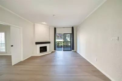 11711 Memorial Dr Drive #573, Houston, TX 77024 - Photo 25