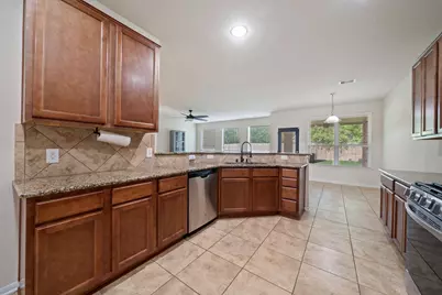 20738 Quartz Creek Lane, Humble, TX 77338 - Photo 13