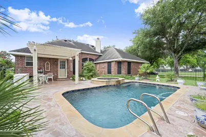 3903 Crystal Lake Circle S, Pearland, TX 77584 - Photo 1