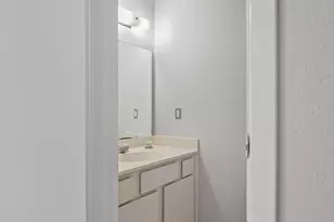 17810 Kings Park Ln, Houston, TX 77058 - Photo 9