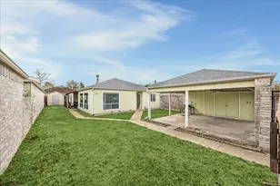 16147 New Field Dr, Houston, TX 77082 - Photo 5