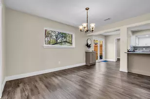 1810 N Red Cedar Cir, The Woodlands, TX 77380 - Photo 17