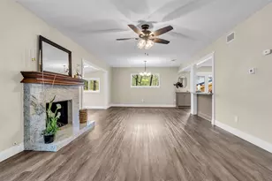 1810 N Red Cedar Cir, The Woodlands, TX 77380 - Photo 13