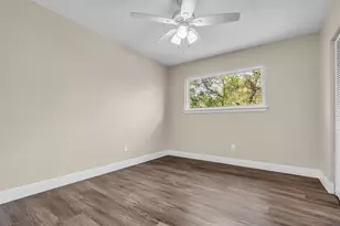 1810 N Red Cedar Cir, The Woodlands, TX 77380 - Photo 25