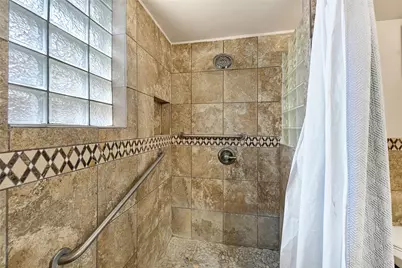 10519 Pleasanton Drive, Houston, TX 77038 - Photo 13