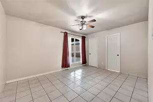 10519 Pleasanton Dr, Houston, TX 77038 - Photo 15