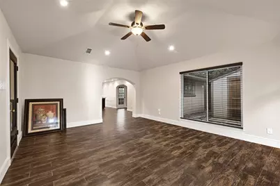 10519 Pleasanton Drive, Houston, TX 77038 - Photo 9