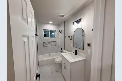 5238 Pease St #2, Houston, TX 77023 - Photo 3