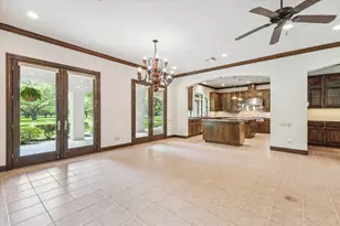 5400 W Bayshore Dr, Bacliff, TX 77518 - Photo 11