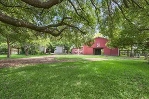5400 W Bayshore Dr, Bacliff, TX 77518 - Photo 35
