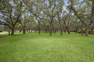 5400 W Bayshore Dr, Bacliff, TX 77518 - Photo 45