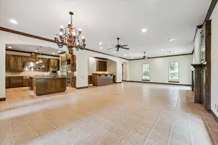5400 W Bayshore Dr, Bacliff, TX 77518 - Photo 17