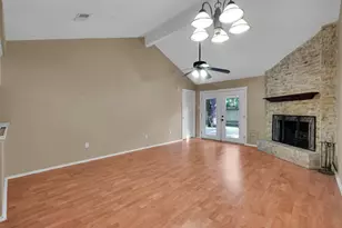 83 Summer Crest Cir, The Woodlands, TX 77381 - Photo 9
