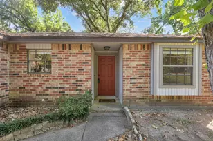 83 Summer Crest Cir, The Woodlands, TX 77381 - Photo 3