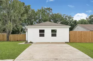 5314 Gayla Ln, Baytown, TX 77521 - Photo 3