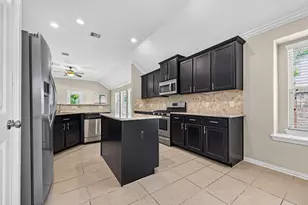 11015 Walts Run Ln, Cypress, TX 77433 - Photo 13