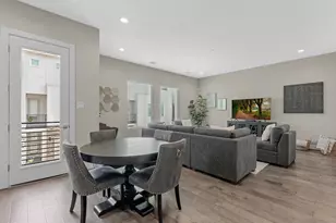 8311 Brecha Ln, Houston, TX 77055 - Photo 5