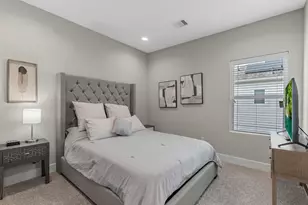 8311 Brecha Ln, Houston, TX 77055 - Photo 13