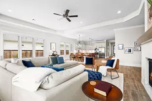 2335 Pale Star Dr, Conroe, TX 77384 - Photo 9