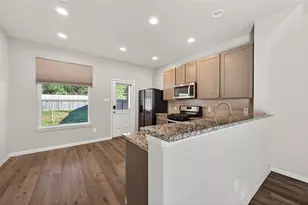 4326 McGregor Blf Ln, Conroe, TX 77304 - Photo 7