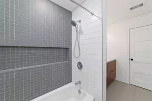 1626 Conrad Sauer Dr, Houston, TX 77043 - Photo 29