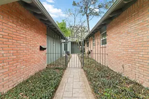 1626 Conrad Sauer Dr, Houston, TX 77043 - Photo 3