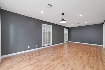 1626 Conrad Sauer Drive, Houston, TX 77043 - Photo 21