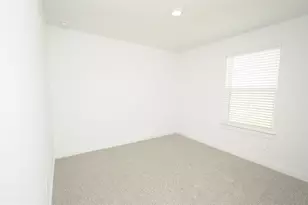 1410 Island Grove Dr, Iowa Colony, TX 77583 - Photo 5