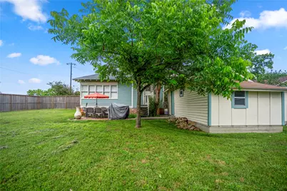 907 Clinton Street, Brenham, TX 77833 - Photo 33