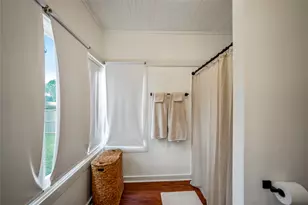907 Clinton St, Brenham, TX 77833 - Photo 17