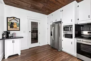 1138 Fannin St, Columbus, TX 78934 - Photo 9