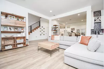 624 N Eldridge Parkway #12, Houston, TX 77079 - Photo 9