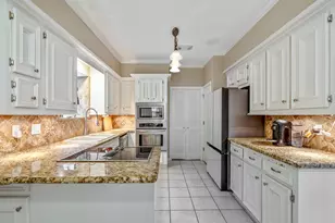 407 Champion Lake Dr, Spring, TX 77380 - Photo 7