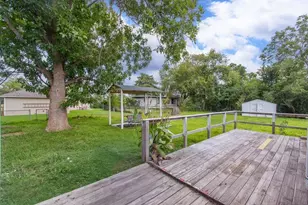 2523 S Broadway St, La Porte, TX 77571 - Photo 13