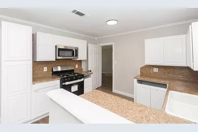 2523 S Broadway Street, La Porte, TX 77571 - Photo 7