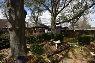 2502 Peach Ln, Pasadena, TX 77502 - Photo 19