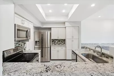 318 Litchfield Lane, Houston, TX 77024 - Photo 13