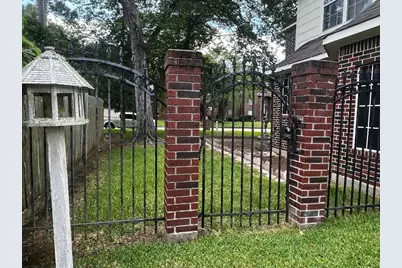 4508 Park Shadow Drive, Baytown, TX 77521 - Photo 35