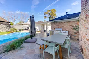 407 Southchester Ln, Houston, TX 77079 - Photo 3