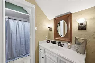 6411 N Fm 565 Rd, Baytown, TX 77523 - Photo 25
