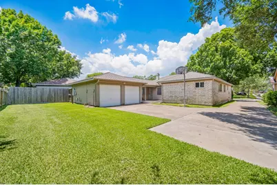 12107 Brighton Lane, Stafford, TX 77477 - Photo 5