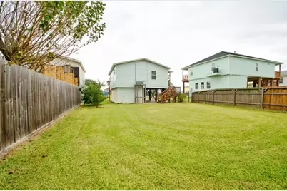 1112 7th Street, San Leon, TX 77539 - Photo 13