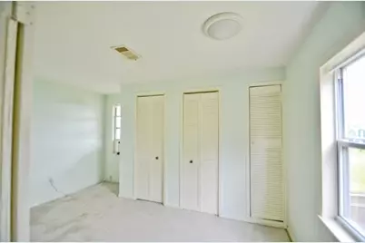 1112 7th Street, San Leon, TX 77539 - Photo 9