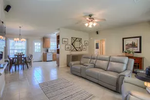 824 Cherry Hills Dr, Huntsville, TX 77340 - Photo 3