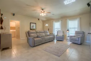 824 Cherry Hills Dr, Huntsville, TX 77340 - Photo 7